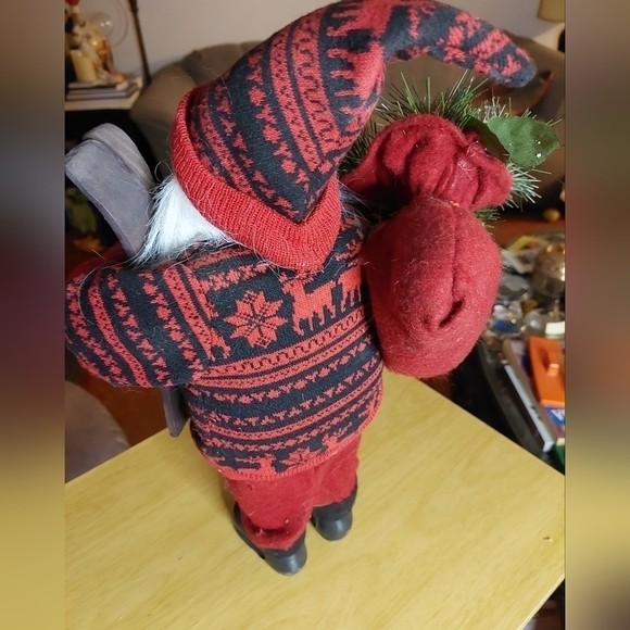 Vintage* 90s Self-standing Santa with Skis and Sack of Decorations - Picture 5 of 8